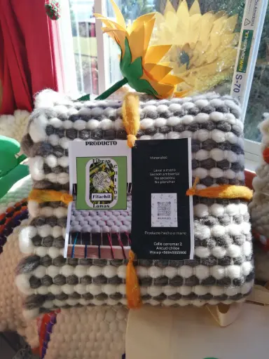 Piecera Para Cama Hecha Con Lana Chilota Artesanal